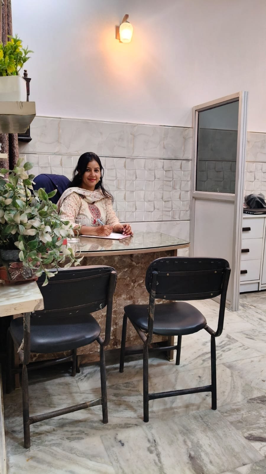 Dr. Shubhangi at Wisdom Dental & Maxillofacial Centre, Moradabad